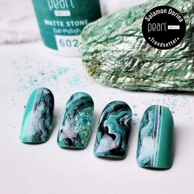 Ojă semipermanentă verde Pearl Nails Matte Stone 602