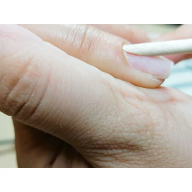Bețișoare pentru cuticule și curățare unghii din lemn 10 buc